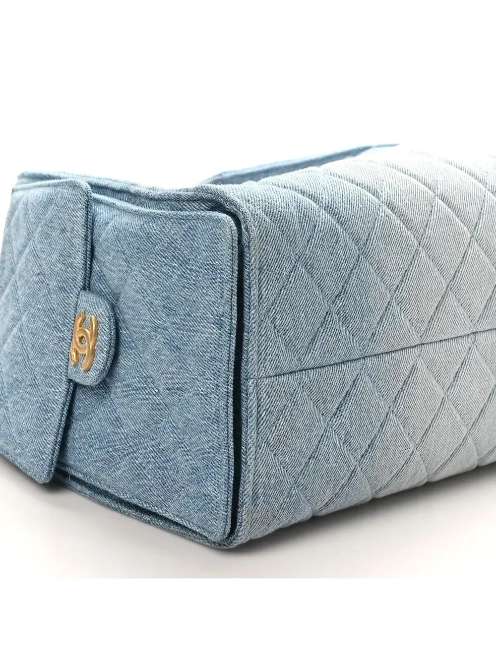Washed Denim Quilted Medium Chanel 25 #325102C70B